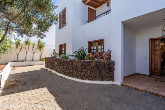 ¡Impresionante residencia en Costa Teguise! - Teguise