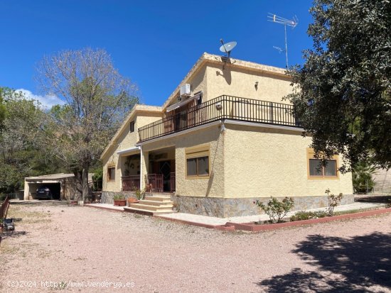  Casa-Chalet en Venta en Castalla Alicante 