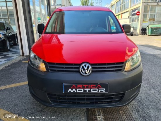 Volkswagen Caddy 1.6 tdi kombi de 2012 con 198.990 Km por 9.750 EUR. en Navarra