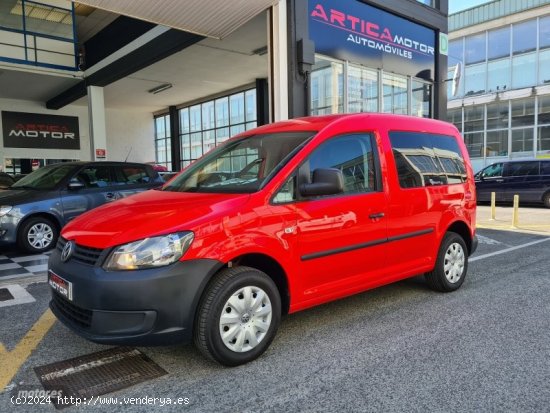 Volkswagen Caddy 1.6 tdi kombi de 2012 con 198.990 Km por 9.750 EUR. en Navarra