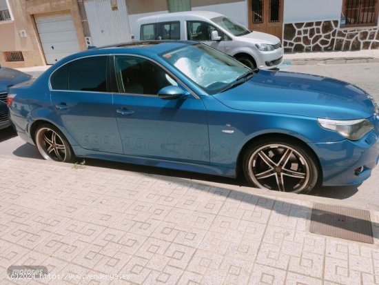 BMW Serie 5 520d de 2007 con 249.000 Km por 5.800 EUR. en Murcia