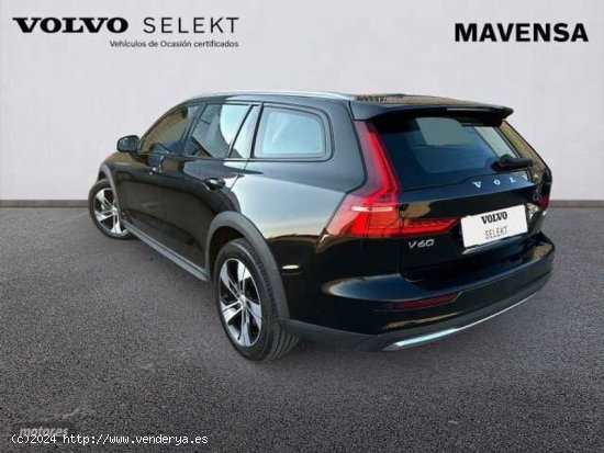 Volvo V 60 V60 Cross Country Core, B4 (diesel) AWD, Diesel de 2023 con 27.408 Km por 43.900 EUR. en 