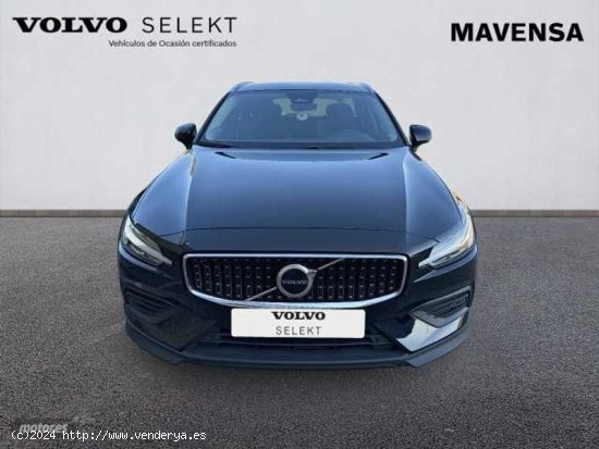 Volvo V 60 V60 Cross Country Core, B4 (diesel) AWD, Diesel de 2023 con 27.408 Km por 43.900 EUR. en 