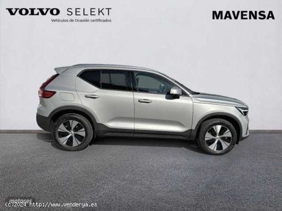 Volvo XC40 XC40 Core, B3 mild hybrid, Gasolina de 2023 con 9 Km por 38.700 EUR. en Badajoz