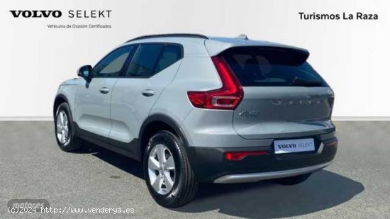 Volvo XC40 XC40 Essential, T2 Automatica Microhibrido, Gasolina de 2024 con 10 Km por 32.900 EUR. en