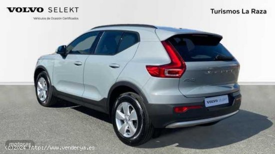 Volvo XC40 XC40 Essential, T2 Automatica Microhibrido, Gasolina de 2024 con 10 Km por 32.900 EUR. en