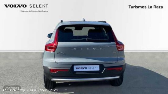 Volvo XC40 XC40 Essential, T2 Automatica Microhibrido, Gasolina de 2024 con 10 Km por 32.900 EUR. en