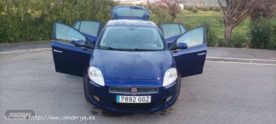 Fiat Bravo 1.9 JTD Multijet 120Cv de 2008 con 304.000 Km por 4 EUR. en Ciudad Real