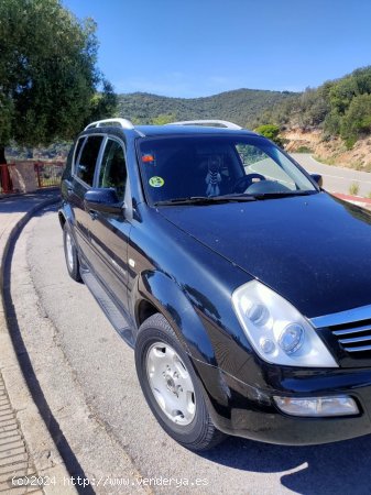  Ssangyong Rexton 270xdi full de 2006 con 140.000 Km por 5.950 EUR. en Girona 