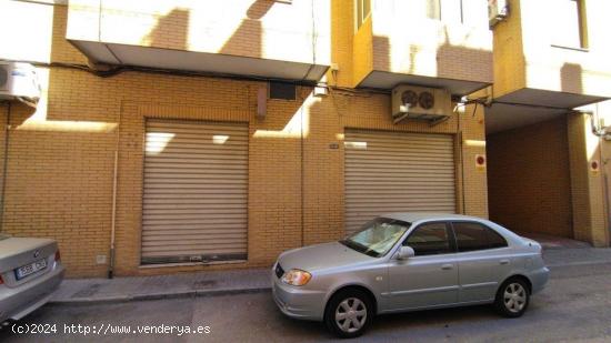 Local Comercial en Villena, zona Parque de la Música - ALICANTE