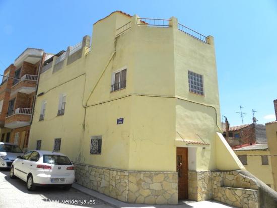 OPORTUNIDAD CASA DE PUEBLO EN FLIX 8(RIBERA D, EBRE) - TARRAGONA