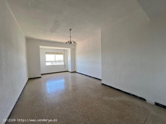 SE VENDE VIVIENDA EN MASSAMAGRELL - VALENCIA