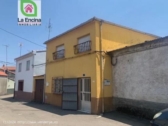 Casa de Pueblo en El Cubo de Tierra del Vino, Zamora - ZAMORA