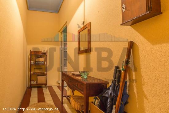 Piso a la venta en una muy buena zona del casco antiguo - BADAJOZ