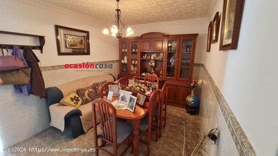 CASA CON COCHERA Y TEJADO NUEVO POR SÓLO 45.000€ - CORDOBA