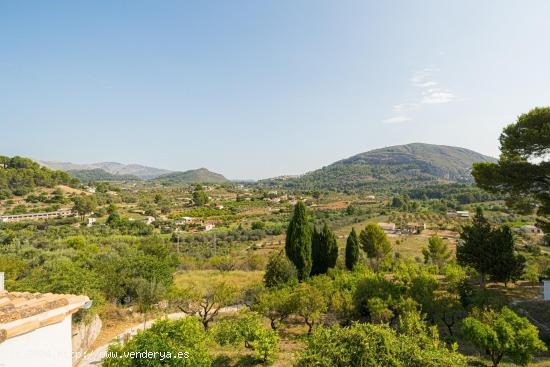  Casa de pueblo de 6 dormitorios a la venta en Parcent, Valle de Jalón, Costa Blanca. - ALICANTE 