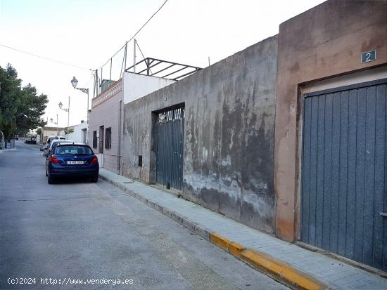  SOLAR EN GILET PUEBLO - VALENCIA 