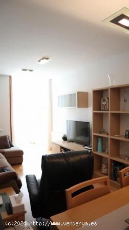 Piso con terraza de 26 m²  (Nou Barris / La Prosperitat) - BARCELONA