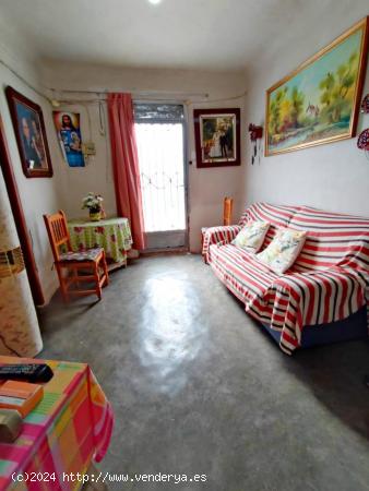 SE VENDE CASA EN LA APARECIDA - ALICANTE