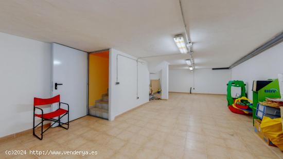 Se vende Local Comercial en el Centro de Cártama Pueblo. - MALAGA