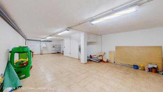 Se vende Local Comercial en el Centro de Cártama Pueblo. - MALAGA