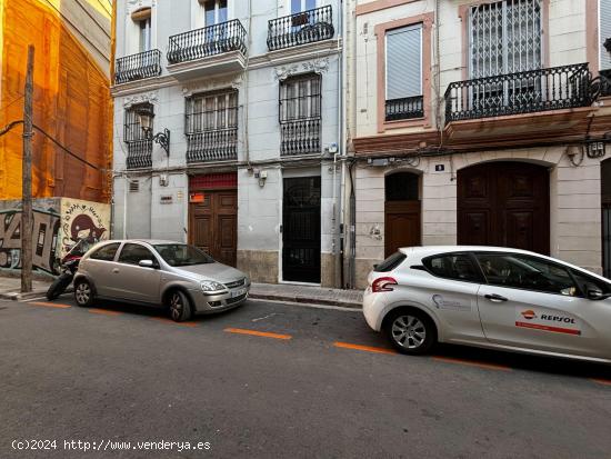 Grupo Alain Inmobiliaria vende local comercial - VALENCIA