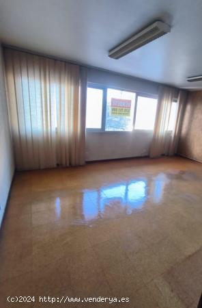  LOCAL COMERCIAL EN VENTA EN FERROL, LA CORUÑA - A CORUÑA 