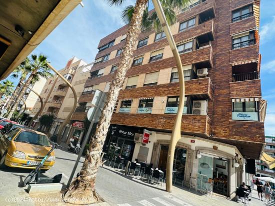 Apartamento grande en pleno centro de la ciudad Torrevieja - ALICANTE