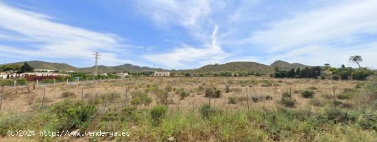 Se vende parcela de 12500 m2 frente a Playa Honda - MURCIA