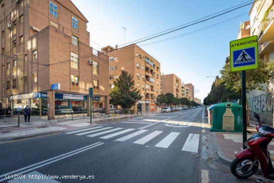 Local Carretera de la Sierra 84 - GRANADA