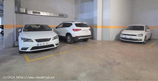 AMPLIA PLAZA DE PARKING en venta, Edificio Velódromo/Plaza Gandhi de REUS - TARRAGONA