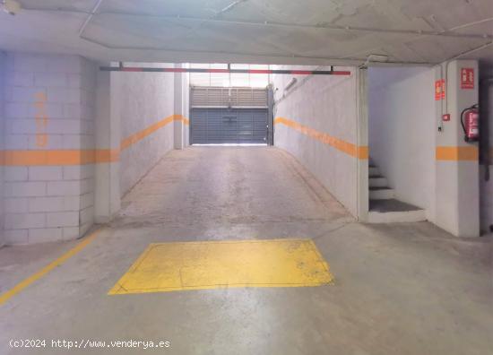 AMPLIA PLAZA DE PARKING en venta, Edificio Velódromo/Plaza Gandhi de REUS - TARRAGONA