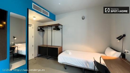 Alquiler de camas en apartamento de 2 habitaciones en Barcelona - BARCELONA