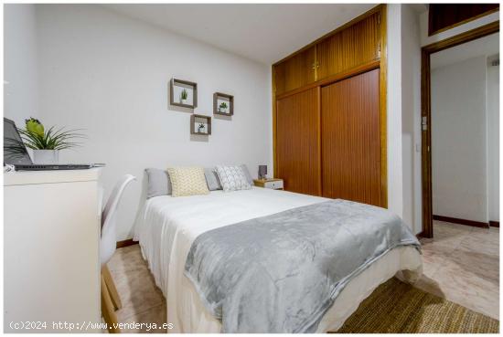 Se alquilan habitaciones en apartamento de 6 dormitorios en Retiro - MADRID