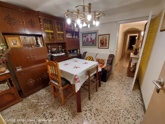 CASA Y LOCAL EN VENTA -CENTRO VILAFRANCA  - BARCELONA