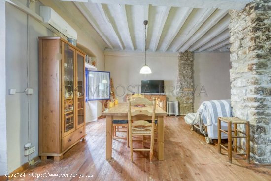 Unifamiliar adosada en venta  en Riudaura - Girona