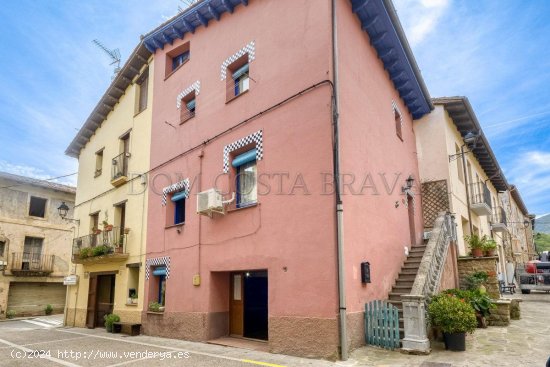 Unifamiliar adosada en venta  en Riudaura - Girona