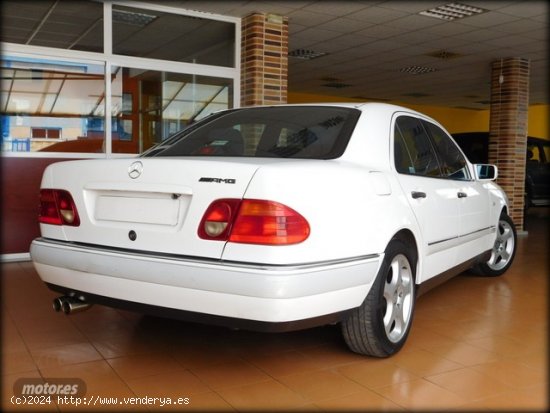 Mercedes Clase E 320 de 1996 con 184.000 Km por 5.900 EUR. en Asturias