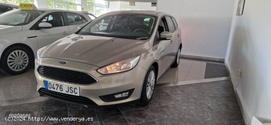 Ford Focus 1.5 TDCI 120 de 2016 con 100.000 Km por 9.800 EUR. en Caceres