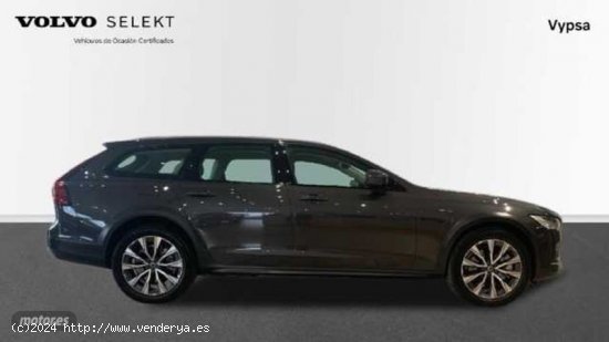 Volvo V 90 2.0 B4 D PLUS BRIGHT 4WD AUTO 197 5P de 2023 con 11.162 Km por 55.900 EUR. en Ciudad Real