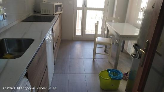 PISO VENTA ZONA LAS VIÑAS, 4 DORMITORIOS 2 BAÑOS Y GARAJE - ZAMORA