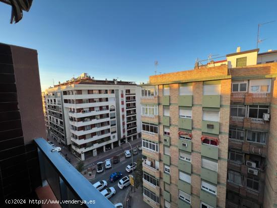 PISO CON GARAJE Y TERRAZA EN ZONA SAN CAYETANO, CORDOBA - CORDOBA