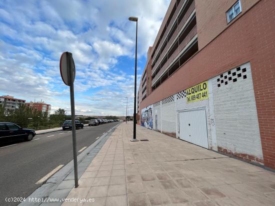 VALDESPARTERA. LOCAL COMERCIAL de 294 m2 en planta calle. - ZARAGOZA