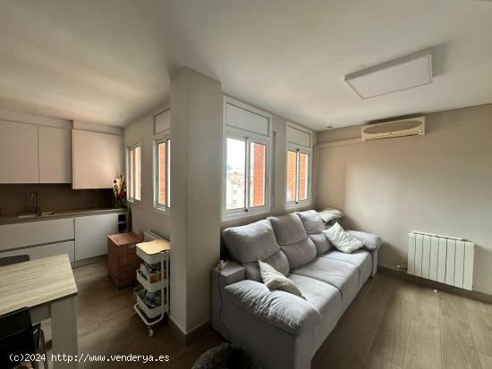 Bonito duplex en zona Estatut - BARCELONA