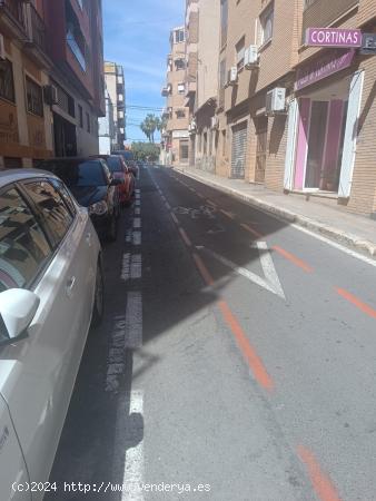 PLAZA GARAJE COCHE PEQUEÑO - ALICANTE