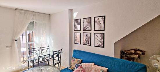 APARTAMENTO EN PRIMERA LINEA EN PLAYA DE REGLA - CADIZ