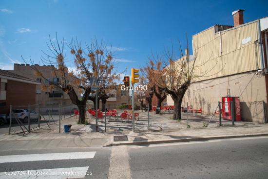 Excelente terreno urbano a tres calles - TARRAGONA