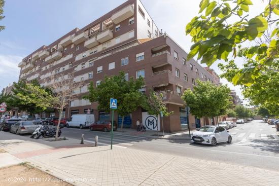  PRECIOSO APARTAMENTO EN SANDERS CON PLAZA DE GARAJE - GRANADA 