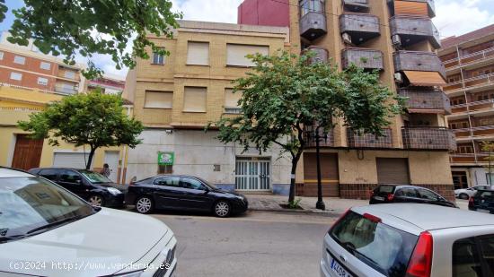 EDIFICIO DE 497M2 CON PB + 2 ALTURAS+TERRAZA - VALENCIA