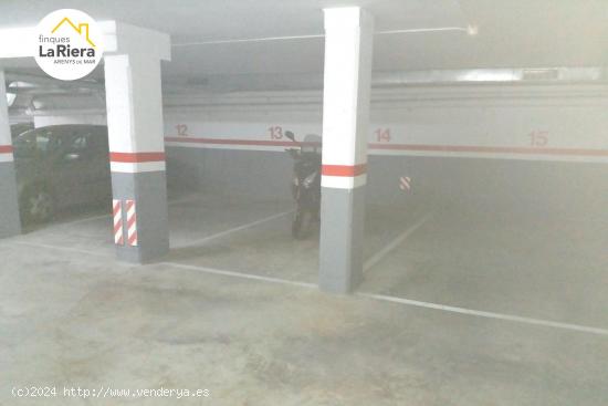 PLAZA DE PARKING EN VENTA A RIAL DE LES CANALIES - BARCELONA